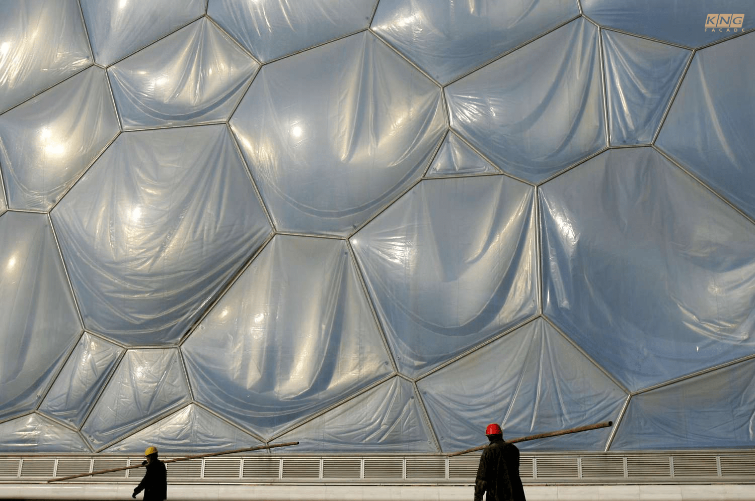 ETFE Là Gì? Sử Dụng Vật Liệu ETFE Trong Kiến ​​Trúc Xây Dựng