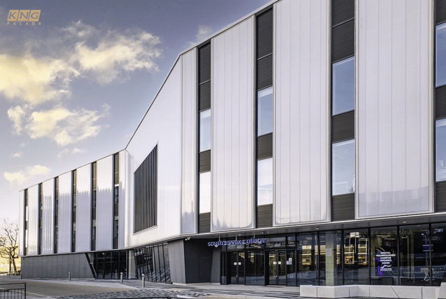 lắp đặt polycarbonate 